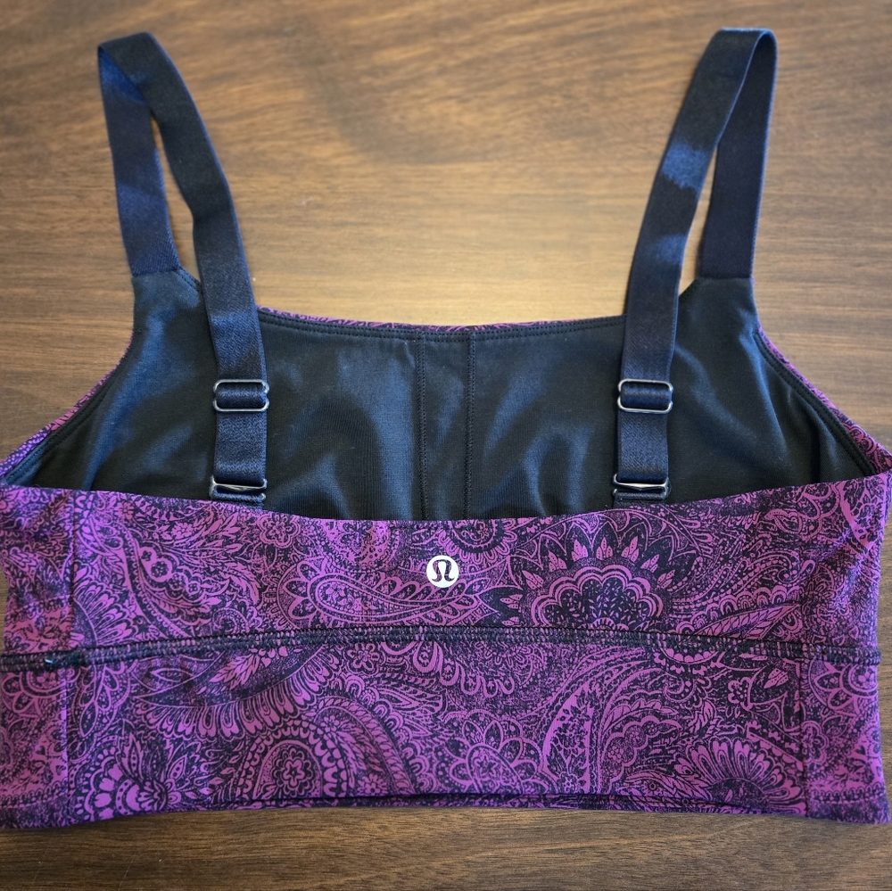 Lululemon Athletica Both Ways‎ Bra in Mini Antique Paisley Deep Fuschia Size 8